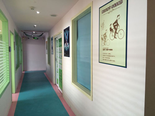 四川省眉山市百老汇国际英语内景