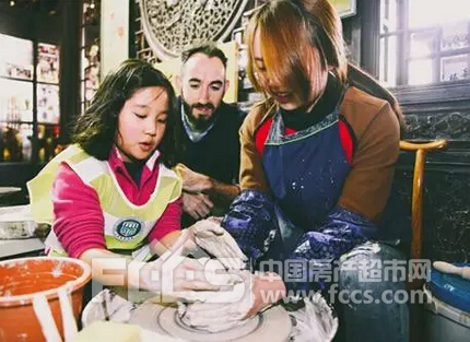 我和外教一起游月河