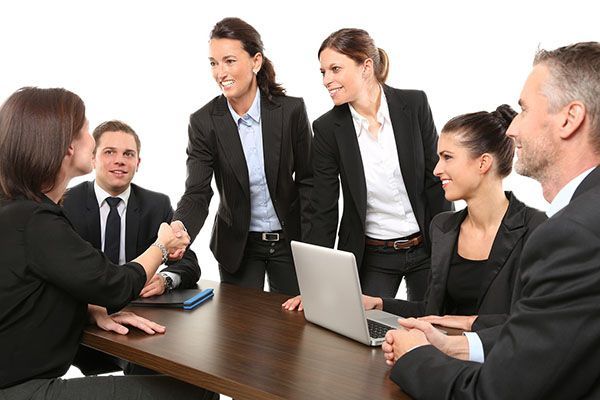 people-g13f38e3b9_1280.jpg