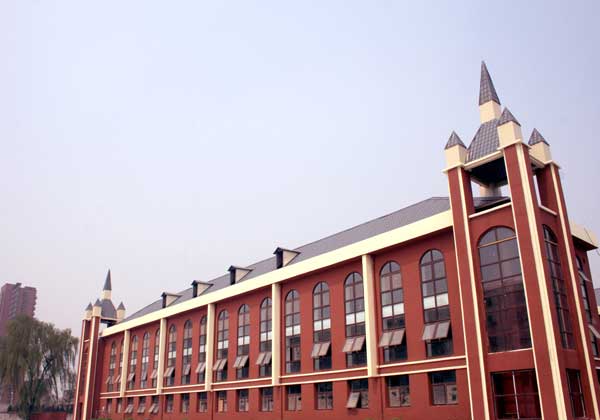 唐山市英华外国语小学相关图片